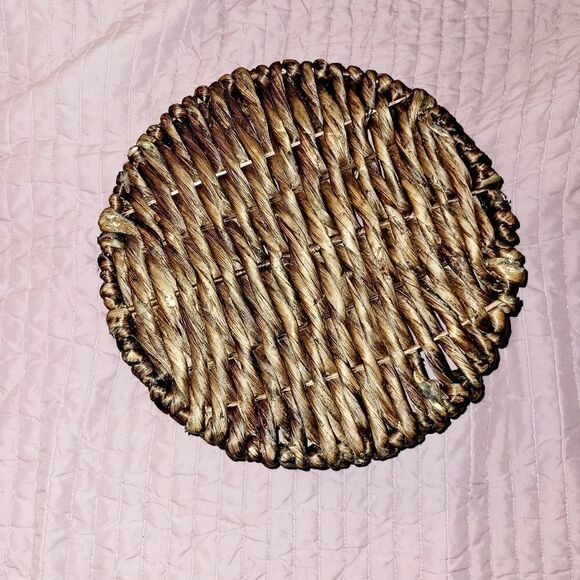 3  Woven stackable baskets. - Picture 6 of 15